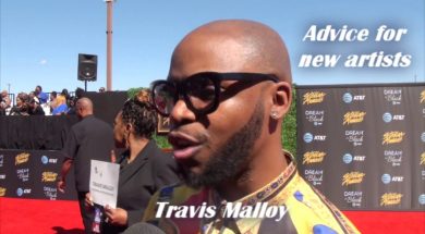 Travis Malloy giving great advice to up and coming artists