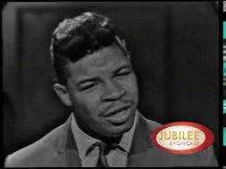 The Soul Stirrers – “Looking Back” live on Jubilee Showcase